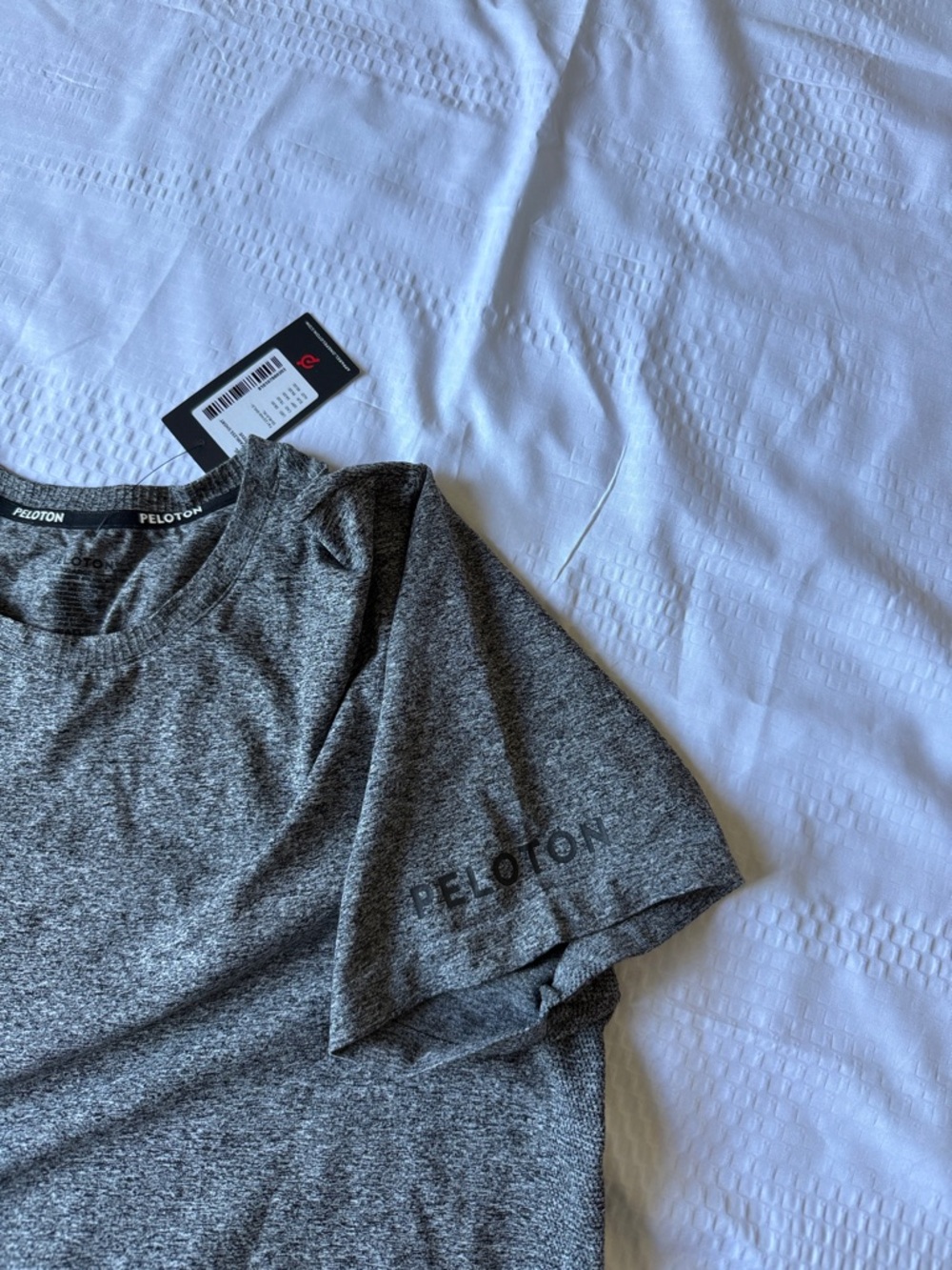 Peloton Charcoal Heather Men's Short Sleeve Performance Tee - Picture 8 of 9